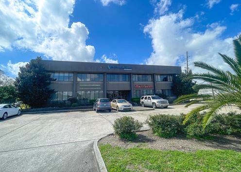 3201 General De Gaulle Drive