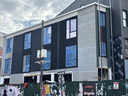 Retail space for Rent at 194 Greenpoint Ave in Brooklyn