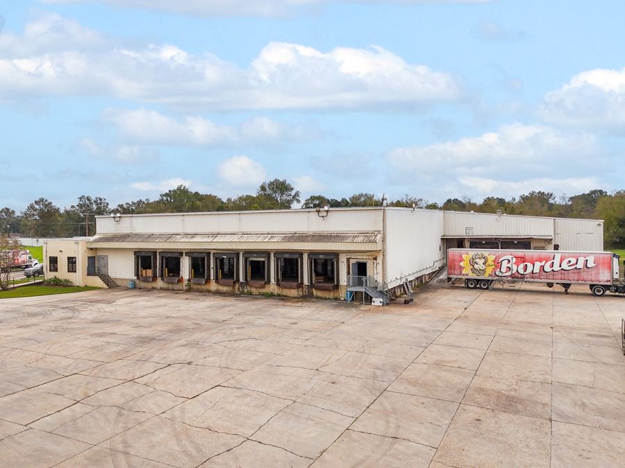 ±41,283 SF Industrial Facility with Cold Storage and Laydown Yard