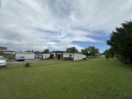 Retail space for Sale at 3145 Southeast 44th Street in Norman