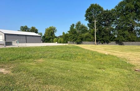 Commercial space for Sale at 5927 Highway 31 in Clarksville