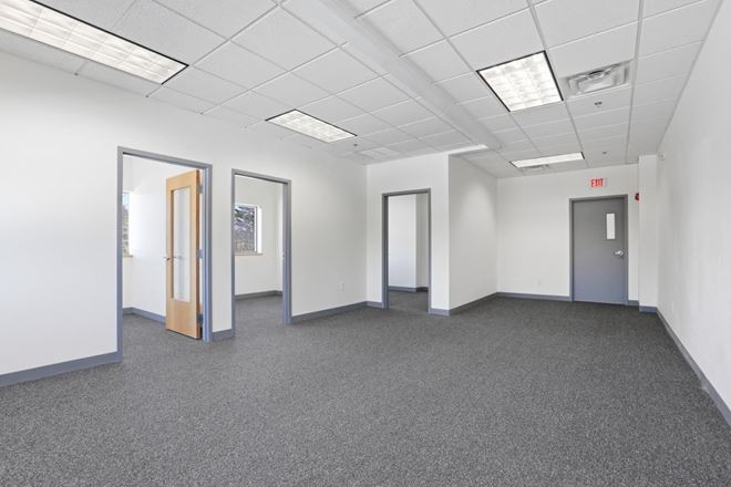3,700sf Professional Office Suite for Lease in Rowley, MA