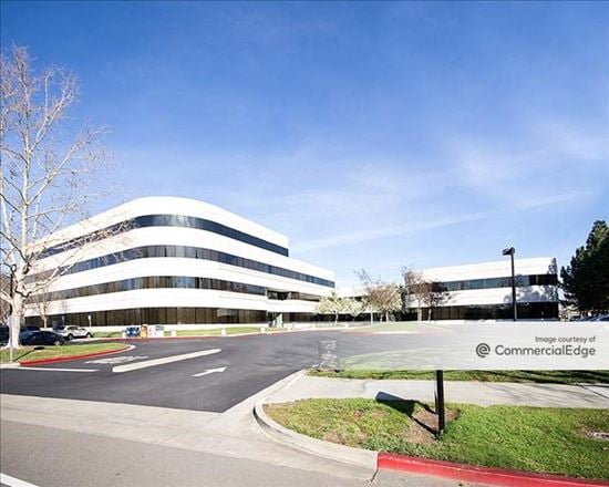 Signature Center I