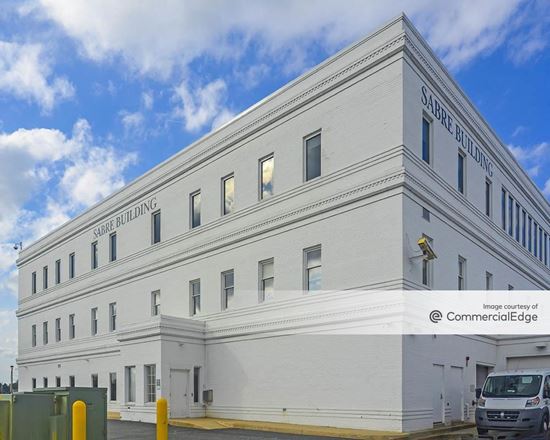 Iron Hill Corporate Center - Sabre Wing