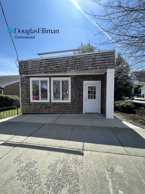 236 Main Street Center Moriches NY 236 Main Steet Office Building