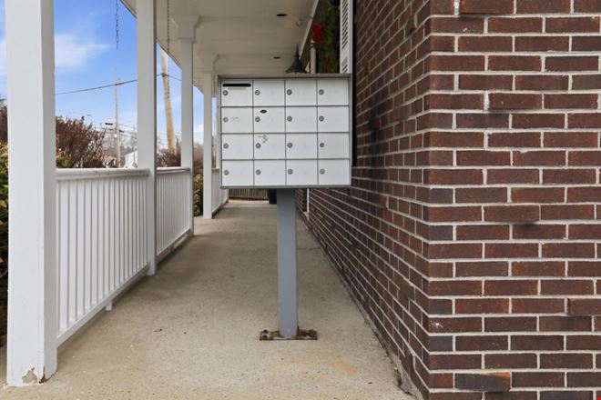 Well Located Commercial Suite for Lease in Methuen, MA