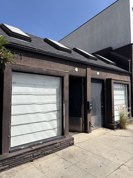 Retail space for Rent at 5171 W Washington Blvd in Los Angeles