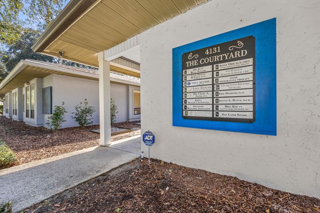 Courtyards Office Suites - 4131 NW 28th Lane