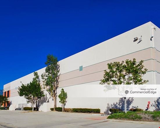 Arrow Center I