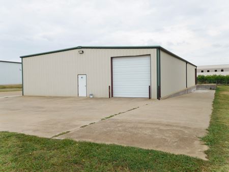 Photo of commercial space at 710 N Virginia Dr in Oklahoma City