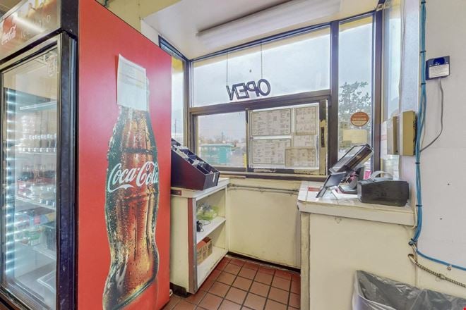 TURNKEY RESTAURANT INVESTMENT IN NORTHEAST HEIGHTS