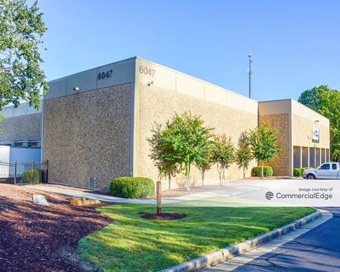 Gateway Distribution Center - 6047 Fulton Industrial Blvd SW