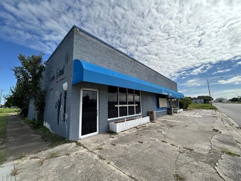 Cheap Retail! 330 Texas Ave (Texas City)