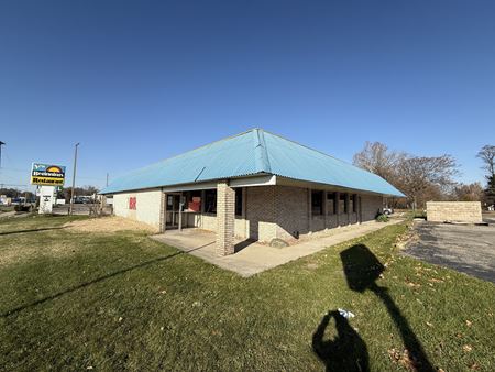 Retail space for Sale at 217 28th St SE in Grand Rapids