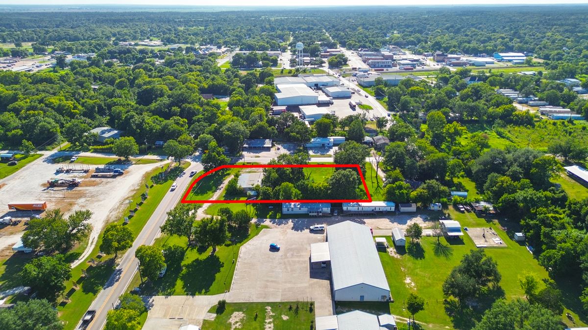 Flexible Office/Industrial Space – Ideal for Mixed Use in Trinity