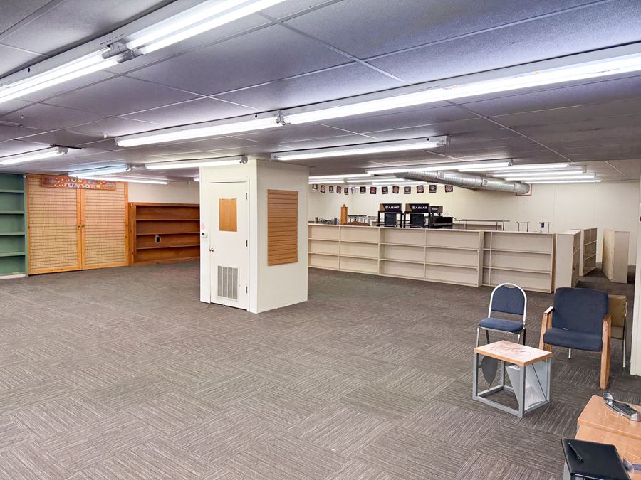 West Lubbock Flex Space