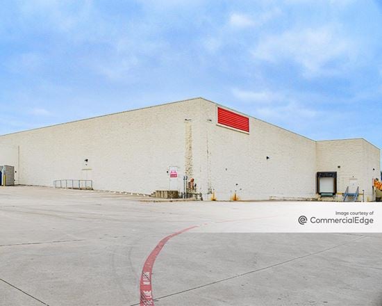 The Colony Plaza - 4711 State Highway 121