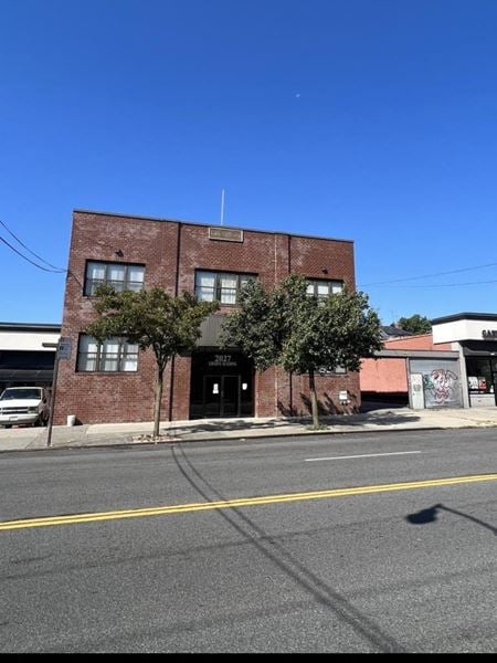 2027 Williamsbridge Rd - Bronx