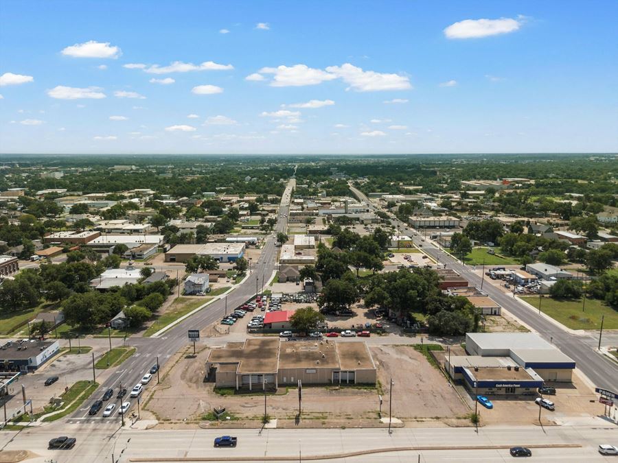 1700 W Waco Dr