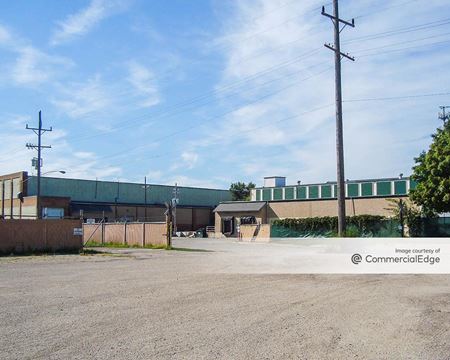 Industrial space for Rent at 631 West Park Avenue in Aurora