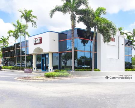 Retail space for Rent at 19205 Biscayne Blvd in Aventura
