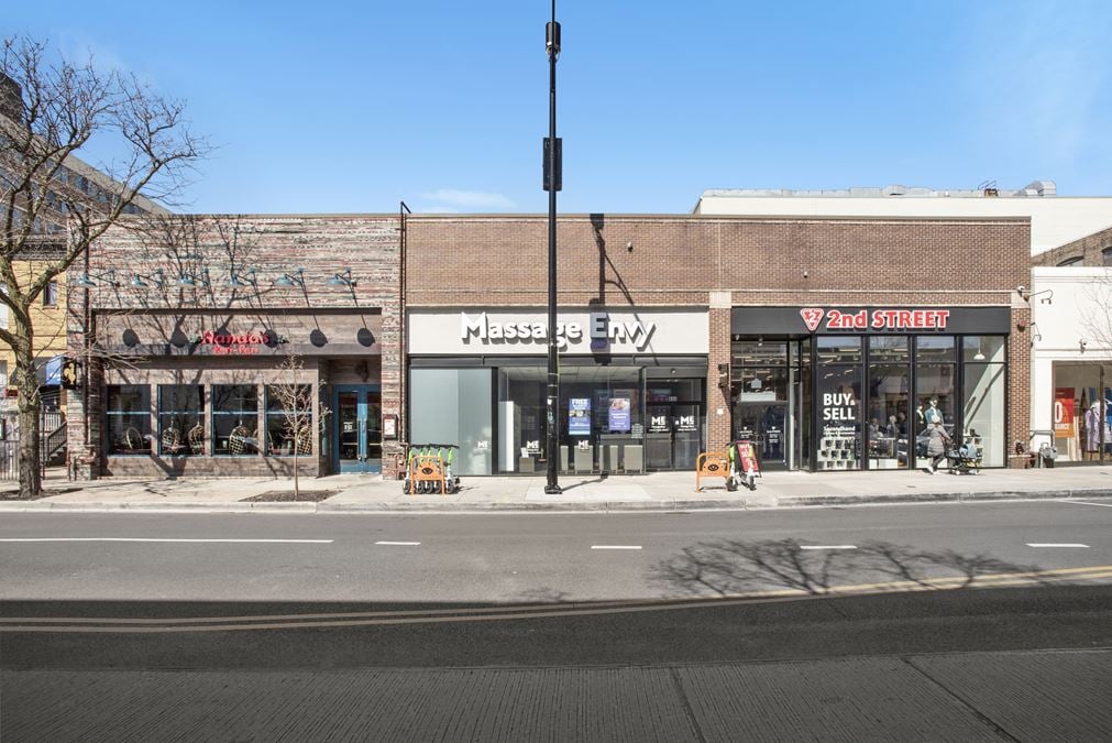 670 W Diversey Pkwy (Three-Tenant Retail Property)