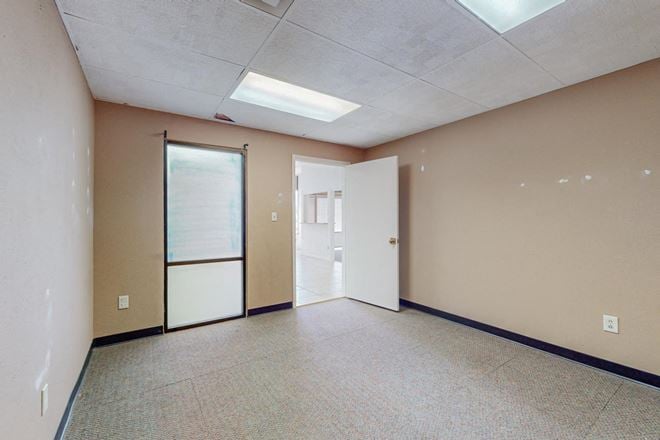 Academy Pkwy Warehouse with 0.44 acres of Gated and Paved Yard