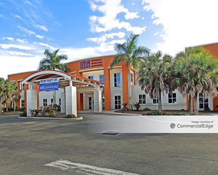 Office space for Rent at 13813 Metro Pkwy in Fort Myers