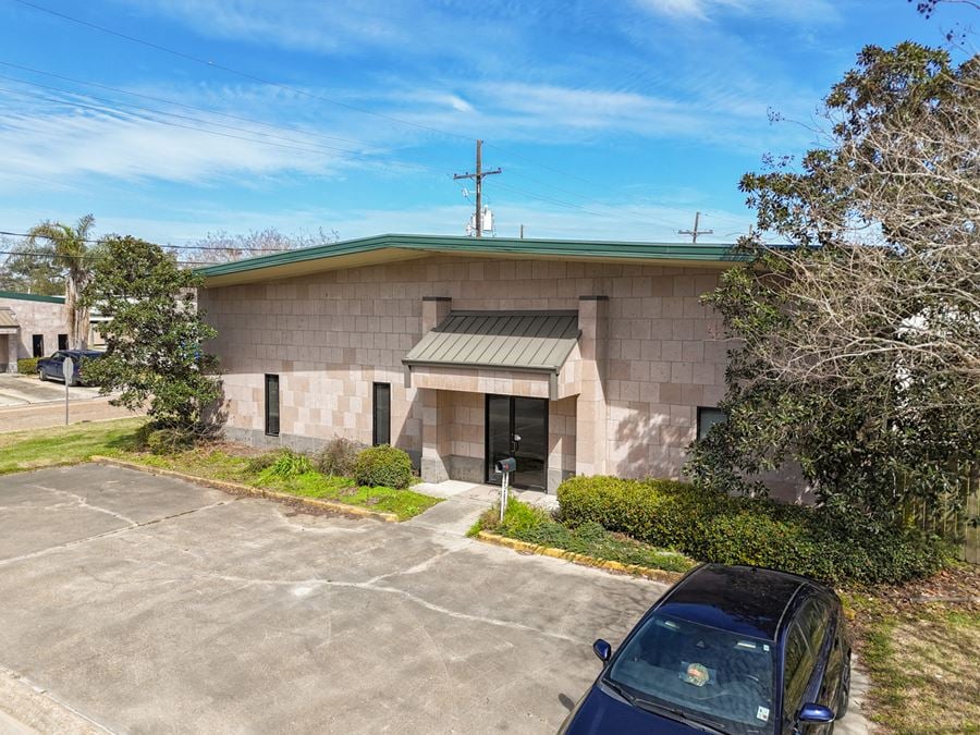 Versatile ±3,600 SF Office Warehouse in Quiet Industrial Park