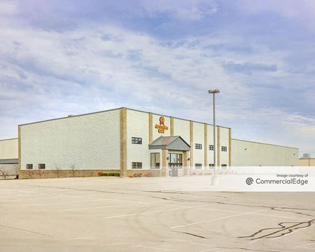 Industrial space for Rent at 8001 Woodland Drive in Indianapolis