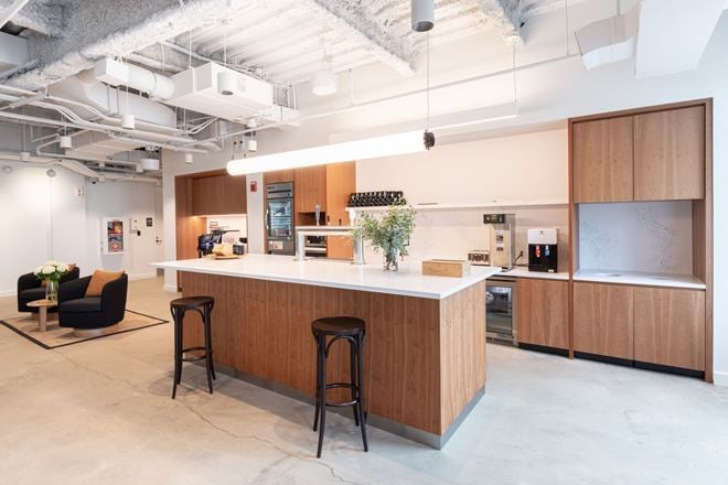 WeWork - 901 North Glebe Road