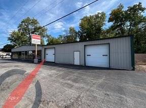 Warehouse with Showroom
