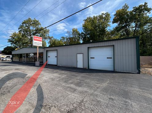 Warehouse with Showroom