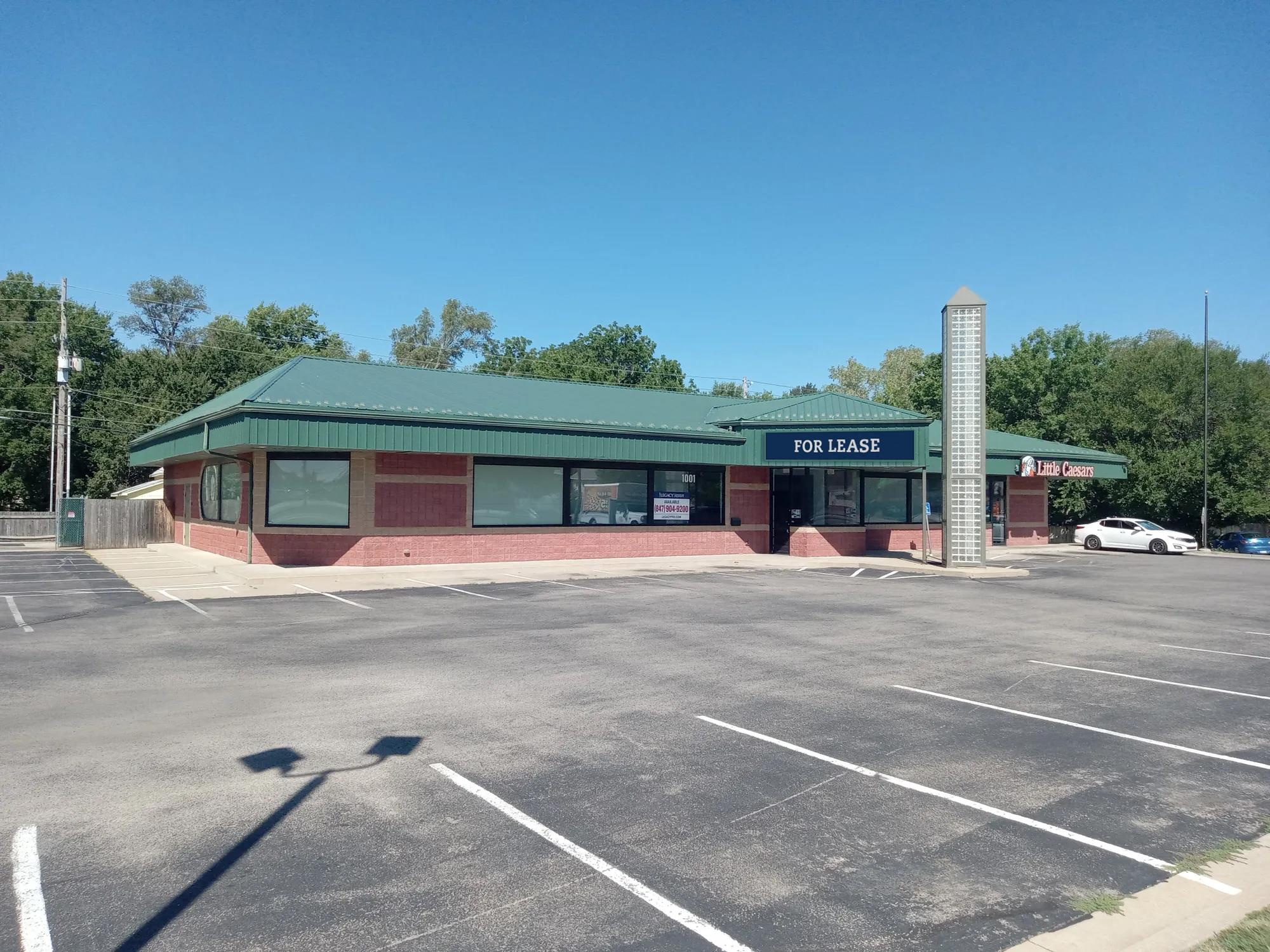 1001 N Main St, Newton, KS 67114