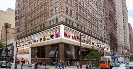 38,700 SF Divisible Retail/Office Space Available at Broad & Chestnut Streets - Philadelphia