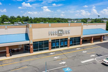 Retail space for Rent at 4195 Winchester Road in Marshall