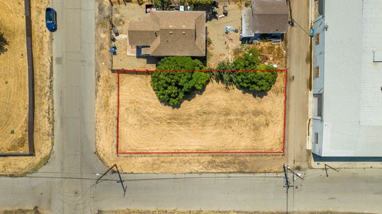 ±0.17 - 0.34 AC of Industrial Development Land off CA-99