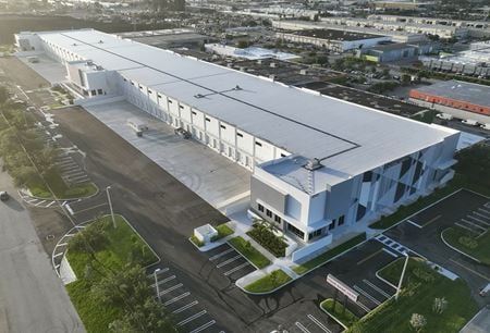 Industrial space for Rent at 4995 NW 77th Ave in Miami