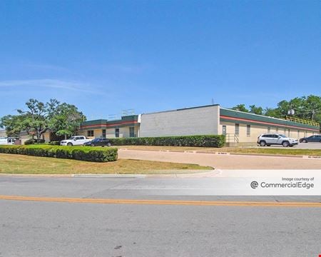 Industrial space for Sale at 2925 Merrell Rd. in Dallas