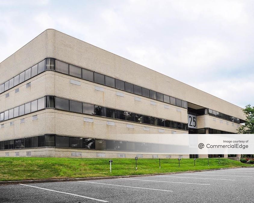 125 Baylis Road, Melville, NY Office Building