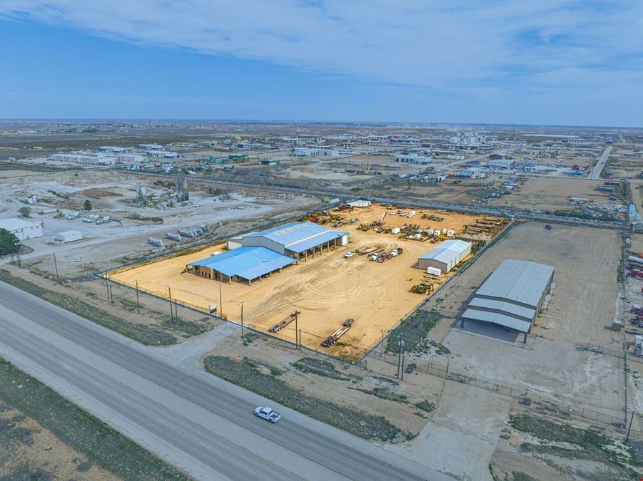 Crane Served Shop with Covered Workspace on FM 1788