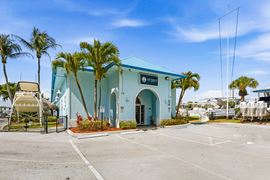 250 and 300 SW Monterey Road