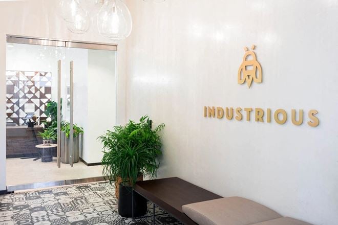 Industrious - Country Club Plaza