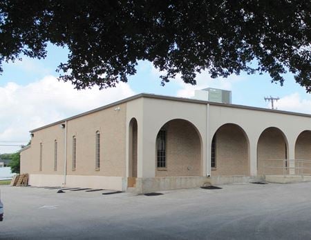 Office space for Sale at 9600 and 9700 Datapoint Drive in San Antonio