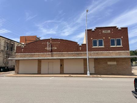 Unassigned space for Sale at 114 E.  Oklahoma St. in Blackwell