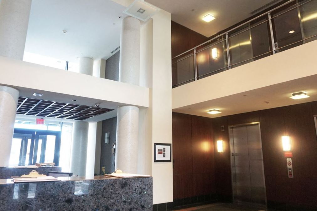 321 Broadway-Congress Park Centre