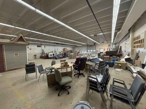 Suite 319 Flex Warehouse