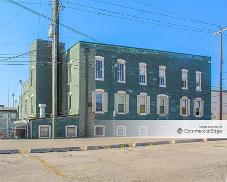 Commercial space for Rent at 630 East 4th Street in New Albany