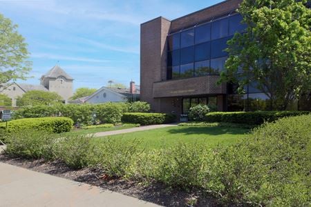 Photo of commercial space at 191 E Deerpath Road in Lake Forest