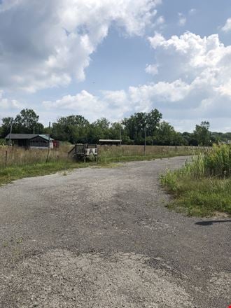 27.7+/- Acres Vacant Land